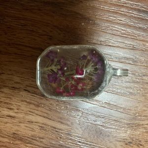 New Beautiful handmade purple & pink dry flowers built into a glass pendant